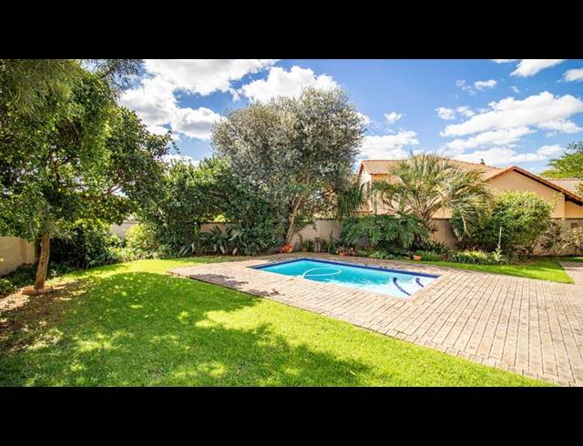 5 BEDROOM HOUSE FOR SALE IN MIDLANDS ESTATE
